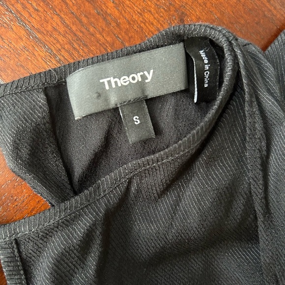 THEORY Elegant Black Women's Top size S - Picture 8 of 8